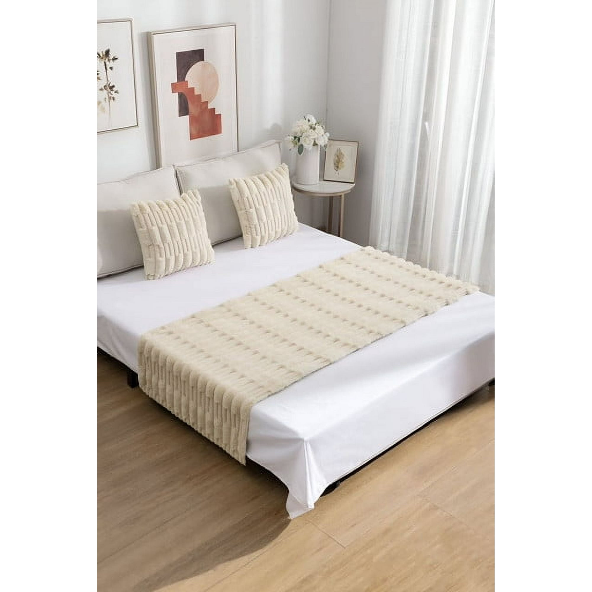 Todo Para El Hogar - Juego De Piecera De Cama Mas 2 Cojin Con Fundas Modelo Bambú Beige