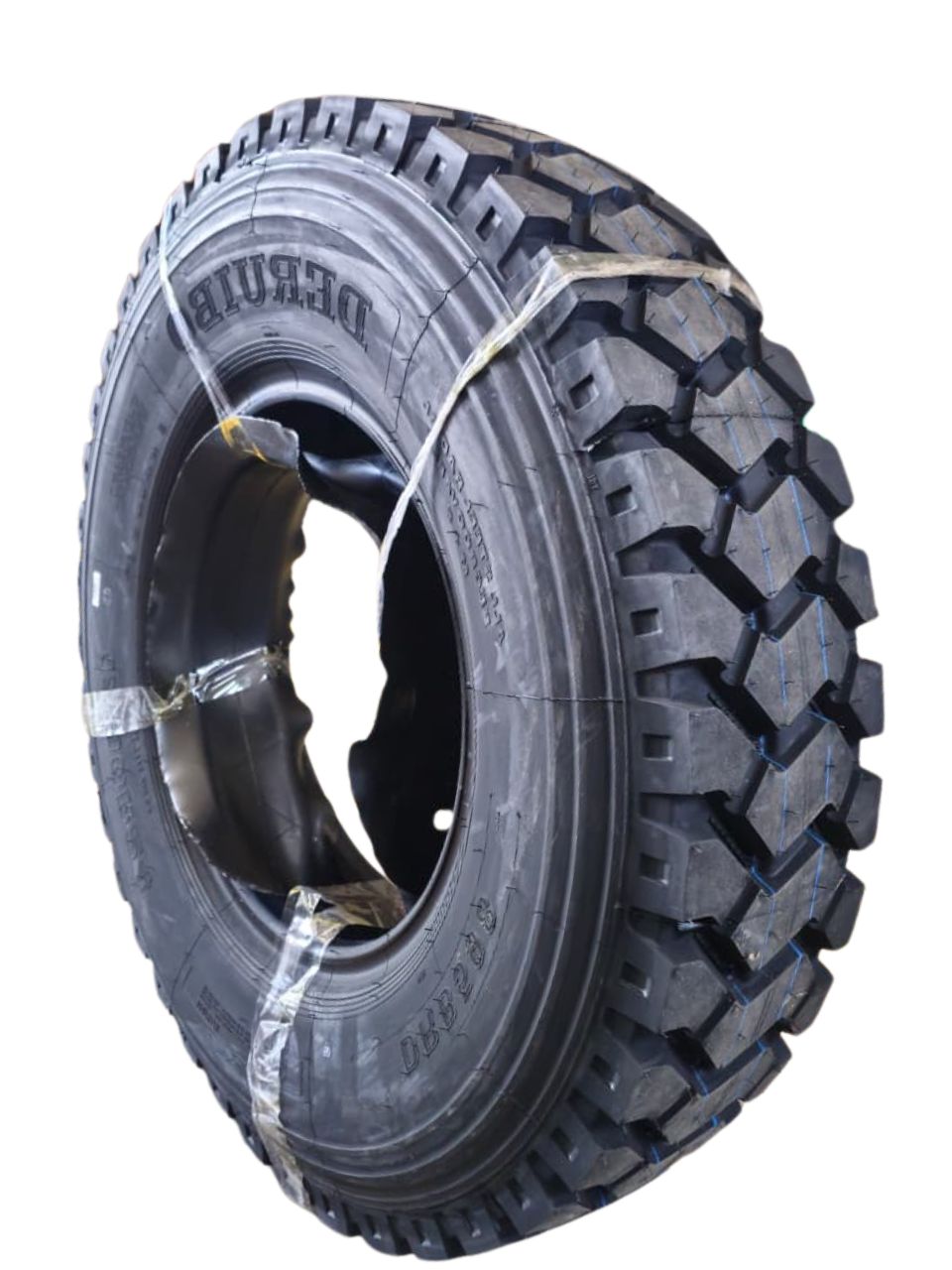 Genérico - Neumatico 12 R24 Deruibo Drb598 160/157K 20Pr