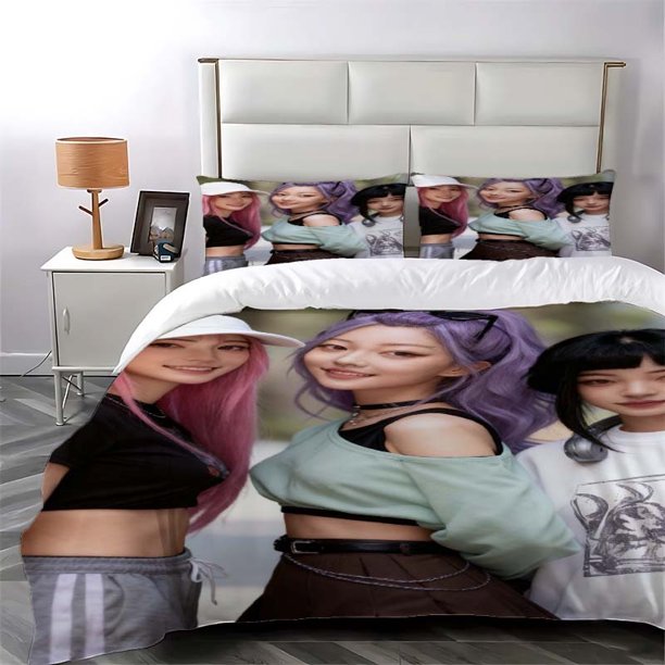 3pcs K Pop Confident and Sunny Girl Group Themed Printed Bedding Set Duvet Cover and Pillowcases