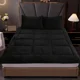 thumbnail image 3 of Cubre Colchon Grueso Reversible 1.5 Plaza Topper Plush Tf Negro Reversible 1.5 Plazas, 3 of 3