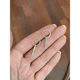 thumbnail image 2 of Argollas Con Colgantes Barra Para Hombre Y Mujer Plata 925, 2 of 3