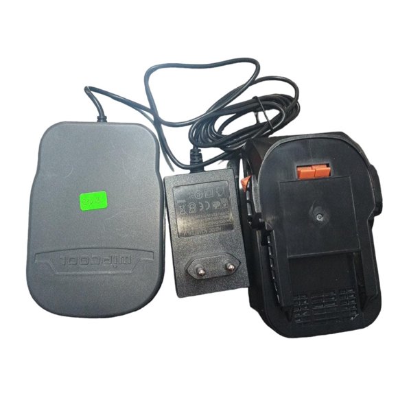 Kit Cargador + Batería C10B