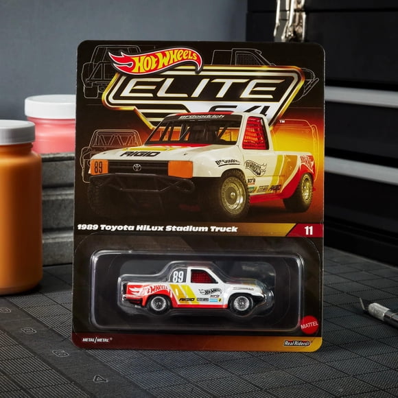 Auto de juguete Hot Wheels Elite 64 1989 Toyota HiLux Stadium Truck