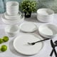 thumbnail image 2 of Juego de vajilla Gibson Home Oslo de porcelana, 16 piezas, blanco, 2 of 3