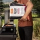 thumbnail image 4 of Pellets de madera Traeger Grills Cherry 100% naturales, bolsa de 8 kg, 4 of 6
