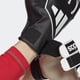 thumbnail image 2 of Guantes Goalie Adidas Tiro Club, unisex, negro/blanco/negro, talla 10, 2 of 5