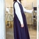 thumbnail image 2 of Delantal de talla grande para mujer con 2 bolsillos, estilo japonés, ideal para pintar, limpiar y cocinar., 2 of 5