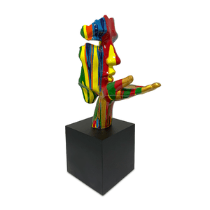 Mundo Online - Adorno Deco Escultura Rostro Abstracto Blowing Kisses 55 Cm