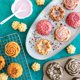 thumbnail image 3 of Molde para Cakelet Floral Nordic Ware 3 Tazas Toffee, 3 of 7