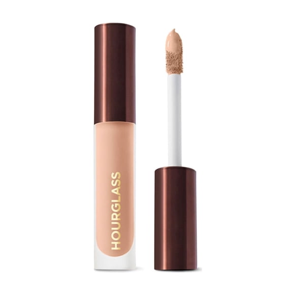 Corrector HOURGLASS Vanish Waterproof y de textura ligera