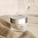 thumbnail image 3 of Bálsamo limpiador facial Natura Bissé Diamond Rich Luxury Cleanse, 3 of 6