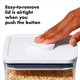 thumbnail image 4 of Recipiente de almacenamiento de alimentos OXO Good Grips POP 1,9L hermético, 4 of 9