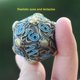 thumbnail image 4 of Dado de Juego DNDWoW Metal Pulpo D20 Bronce Azul 2.9 cm, 4 of 8