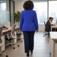 thumbnail image 4 of Agnes Orinda Blazer de Oficina para Mujer Talla Grande de Otoño con Solapa Entallada y Botones 3X Azul Real, 4 of 6