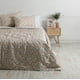 thumbnail image 1 of Mashini Plumon Basico Estampado 2 Plaza Horizon, 1 of 3
