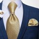thumbnail image 4 of Corbata Hombre Seda En Caja + Anillo Dorado, Paño Y Colleras dorado Talla Única, 4 of 4