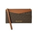 thumbnail image 1 of Tarjetero Michael Kors Muñequera Cruzada con Logo Mediano Jet Set para Mujer (Café), 1 of 3