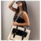 thumbnail image 3 of Ecosusi Bolso Tote Olivia para notebook 15.6" - Beige y Negro, 3 of 3