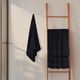 thumbnail image 4 of Juego de toallas de baño GLAMBURG Premium Cotton, paquete de 4, color negro, 68 x 137 cm, 4 of 7