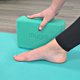 thumbnail image 2 of Espuma EVA ligera Yoga Block Myga, color turquesa, 2 of 7