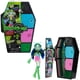 thumbnail image 2 of Ghoulia Skulltimates - Monster High - Secrets Sustos Neón, 2 of 3