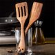 thumbnail image 4 of Juego de utensilios de cocina Renawe: cucharas de madera de acacia, 5 unidades, 4 of 7