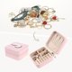 thumbnail image 2 of Caja de accesorios de viaje REGALWOVEN para regalos de adolescentes, pequeño organizador de accesorios portátil de cuero PU, almacenamiento en caja rosa J, 2 of 7