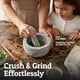 thumbnail image 2 of Mortero y Maja Priority Chef 1,5 taza Granito Blanco, 2 of 9