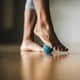 thumbnail image 3 of Rodillo de masaje de pies Gaiam Restore Ultimate Blue modelo: 05-61356, 3 of 5