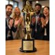 thumbnail image 3 of Trofeo Awards4U de 27 cm Estatua Dorada Personalizable con Grabado, 3 of 9