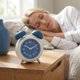 thumbnail image 4 of REGALWOVEN Reloj Despertador Redondo Antiguo con Luz Nocturna Operado por Batería para Dormilones Pesados Adultos 5.9 x 4.3 x 2 pulgadas Azul, 4 of 6