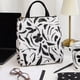 thumbnail image 5 of Bolsa térmica para almuerzo Kate Spade Painters Garden, 5 of 9