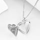 thumbnail image 5 of Collar con medallón de corazón PHOCKSIN para niñas. Medallones conmemorativos para mujeres. Medallones de plata, oro, negro y oro rosa con texto grabado. Un medallón muy bonito para regalos de cumplea, 5 of 5