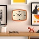 thumbnail image 3 of Reloj de pared JONES CLOCKS® Movie Retro 25,5 x 19,5 cm, color naranja, 3 of 7