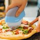 thumbnail image 2 of Cortador de Pizza LEVINCHY 14 cm Cuchilla Desmontable Azul, 2 of 6