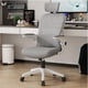 thumbnail image 3 of Silla Escritorio Ergonómica con Reposacabezas Apoyabrazos Ajustables y Malla Transpirable Blanca, 3 of 6