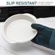 thumbnail image 5 of Juego de guantes de cocina y soportes para ollas COOK WITH COLOR, 6 piezas, 5 of 9