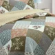 thumbnail image 3 of Cubrecama Quilt Sherpa 2pl Tierra Verde Oliva Azul Suave Y Beige Motivos Florales Y Geométricos, 3 of 3