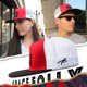 thumbnail image 3 of Gorra trucker Grace Folly roja y negra con cierre snapback y malla, 3 of 7
