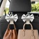 thumbnail image 1 of Gancho para coche BVGACI pack de 2, lazo bonito, blanco, PVC, 15 kg, 1 of 5