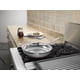 thumbnail image 2 of Sartén Cuisinart MCP22-24N MultiClad Pro de triple capa, 24 cm, 2 of 2