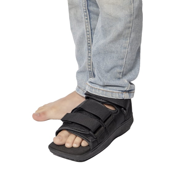 Zapato ortopédico postoperatorio Align Pediatric para la recuperación de niños