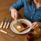 thumbnail image 3 of Set de 4 untadores para queso y mantequilla de mármol Creative Home, 3 of 7