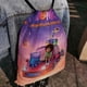 thumbnail image 4 of Dreamworks Home (Hogar) Mochila de Cuerdas para Deportes y Gimnasio, Bolsa de Cuerdas Resistente al Agua, Bolsa Cinch, 30×40cm, 4 of 6