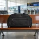 thumbnail image 1 of Bolso Deportivo Amplio 57 L Con Topetones, 1 of 3