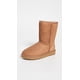 thumbnail image 2 of Bota UGG Classic Short II para mujer, color castaño, talla 08, 2 of 6