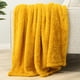 thumbnail image 5 of Manta De Forro Polar Sherpa Color Amarillo Mostaza 130 X 150 Cm, 5 of 9