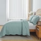 thumbnail image 2 of Juego de cama HoneiLife King de 3 piezas de microfibra reversible 269 x 244 cm, 2 of 9