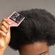 thumbnail image 5 of Peine de dientes anchos para cabello afro, herramienta de peinado para hombres y mujeres, plástico 1 PC rosa, 5 of 6