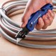 thumbnail image 5 of Navaja multiusos WORKPRO plegable con clip para cinturón y 10 hojas, color azul, 5 of 7